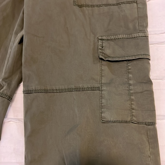 New Women Sanctuary pants - Picture 3 of 5